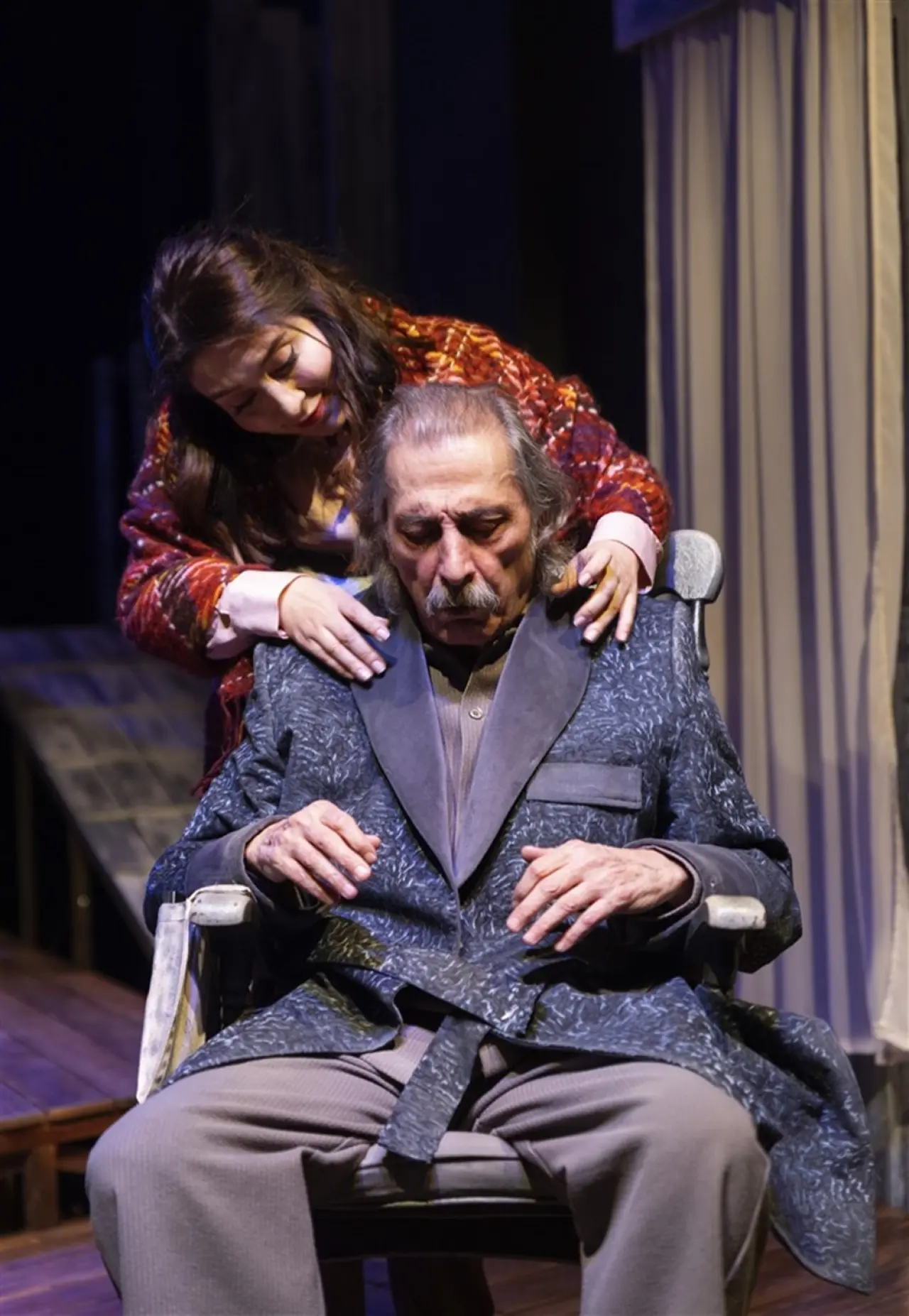 ‘Babamın Kelimeleriyle’ Oyunu Sahnelenecek 3
