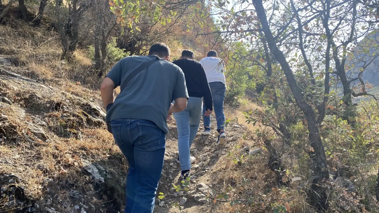 Çorum’daki Gizemli Kaya Mezarı Büyük İlgi Görüyor 5