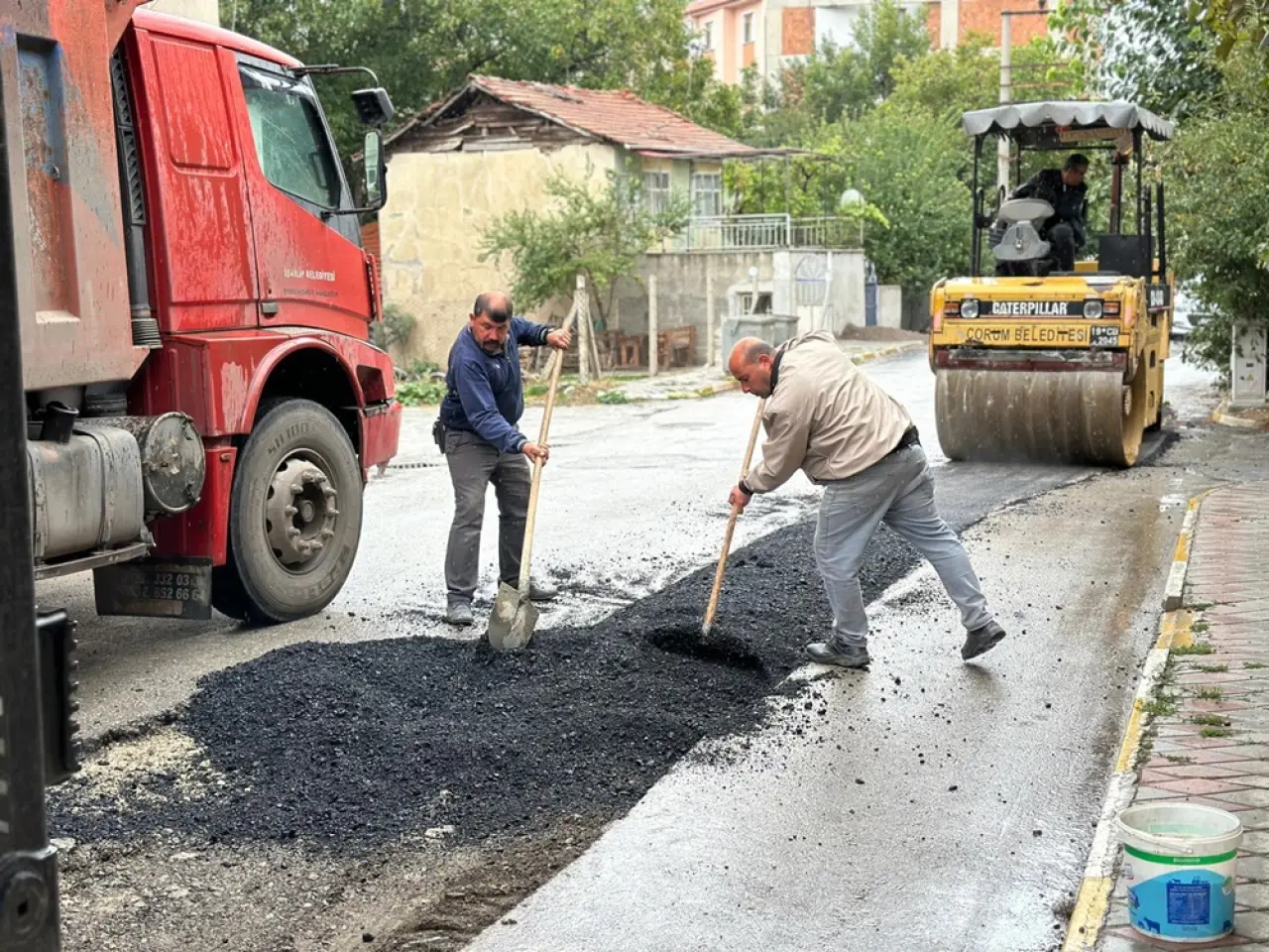 İskilip’te Altyapı Sonrası Bozulan Yollar Onarılıyor 2