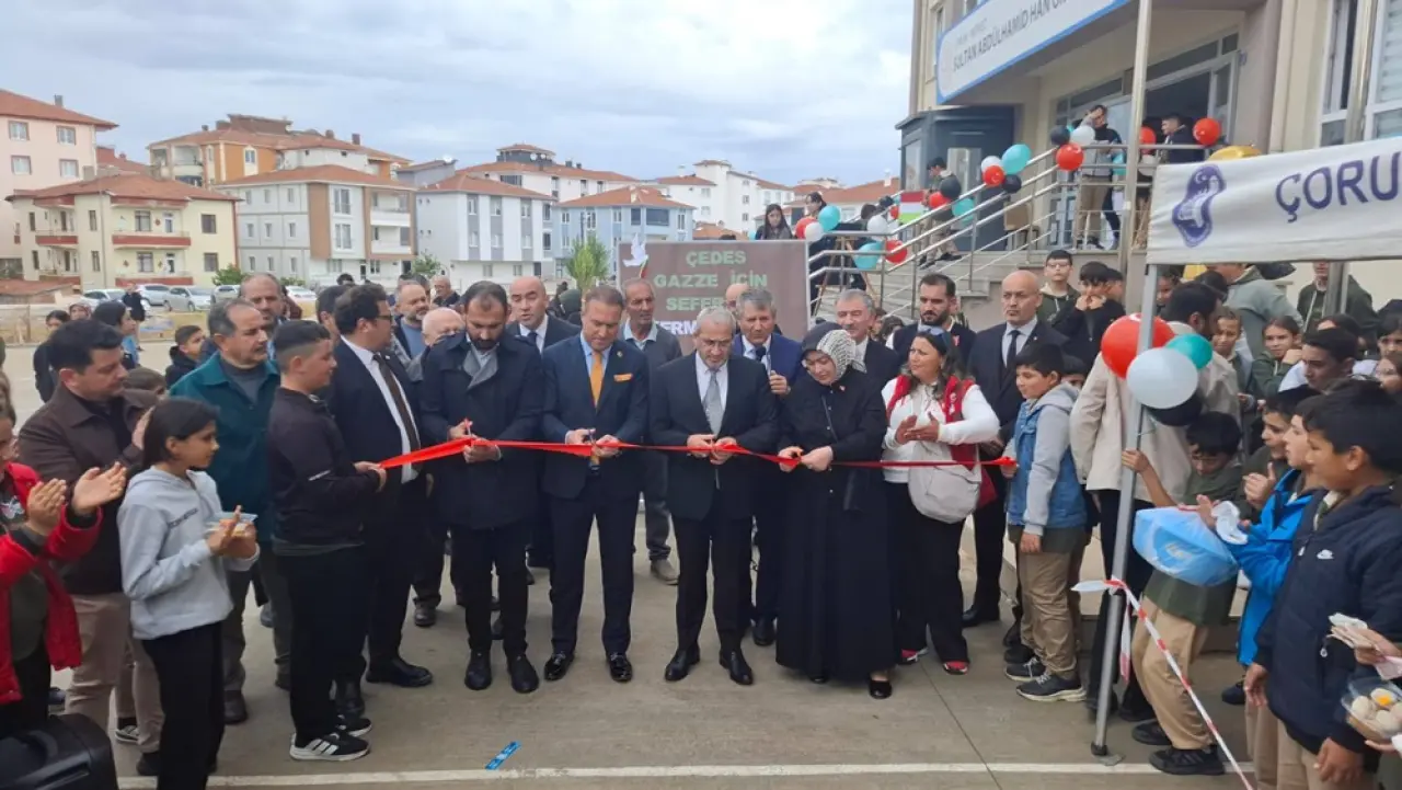 Okullar Gazze İçin Tek Yürek 2