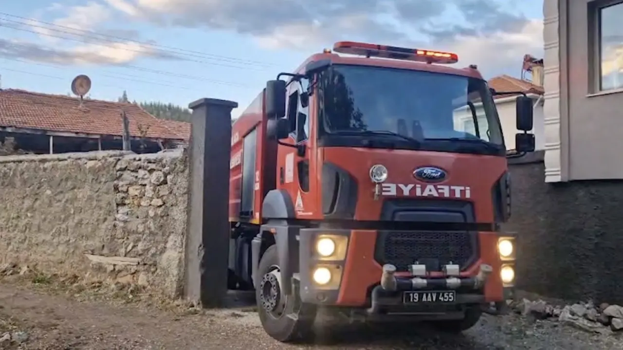 Alevlere Teslim Olan Tandır Kullanılmaz Hale Geldi 4