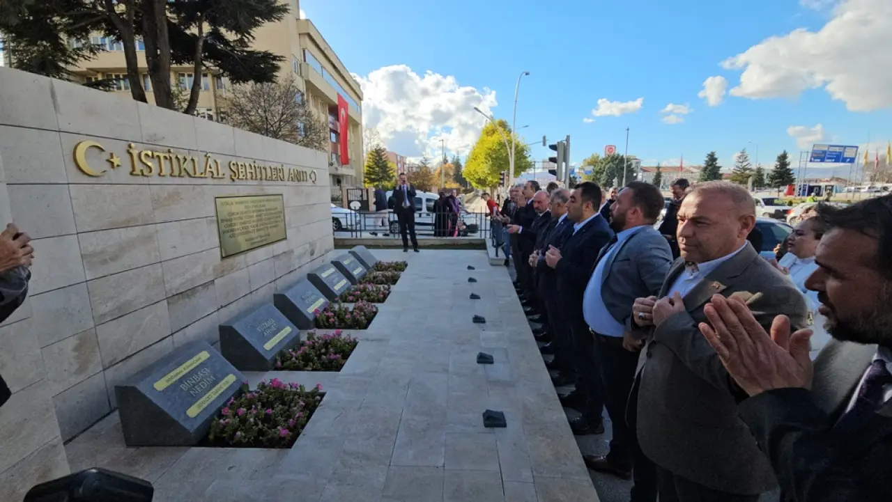 Türk Dünyası Abidesi Açıldı 6