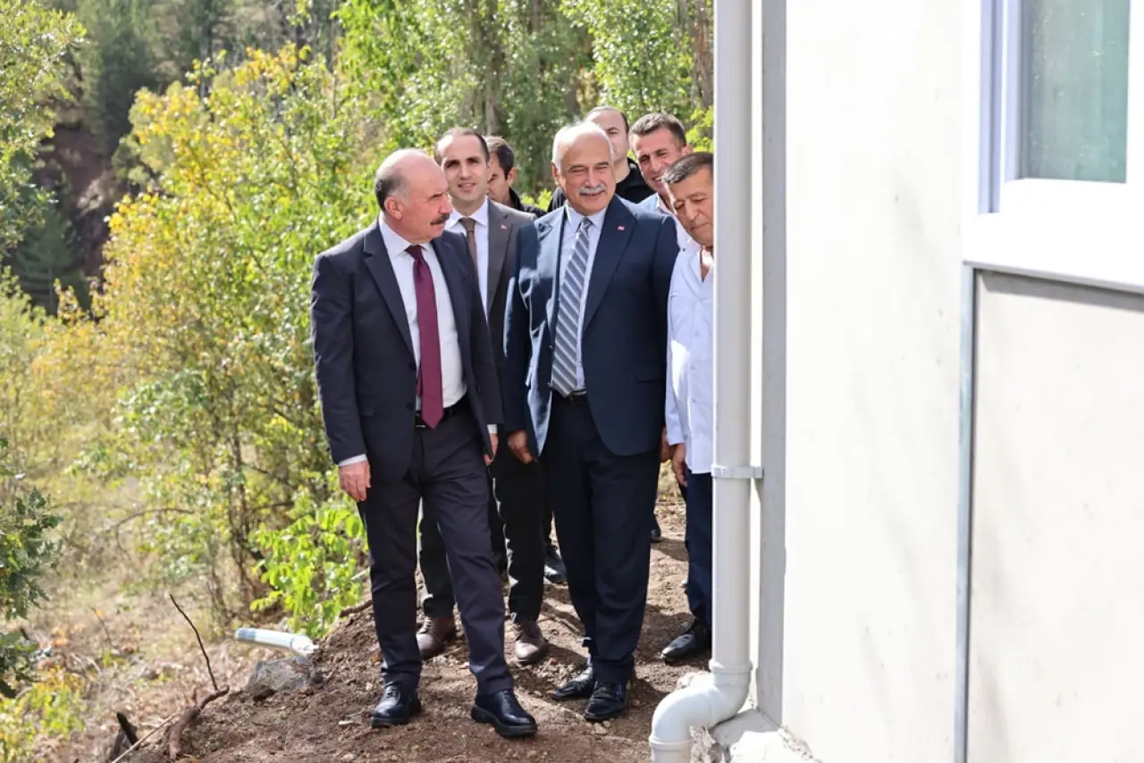Yangında Evlerini Kaybeden Ailelerin Mutlu Günü 3