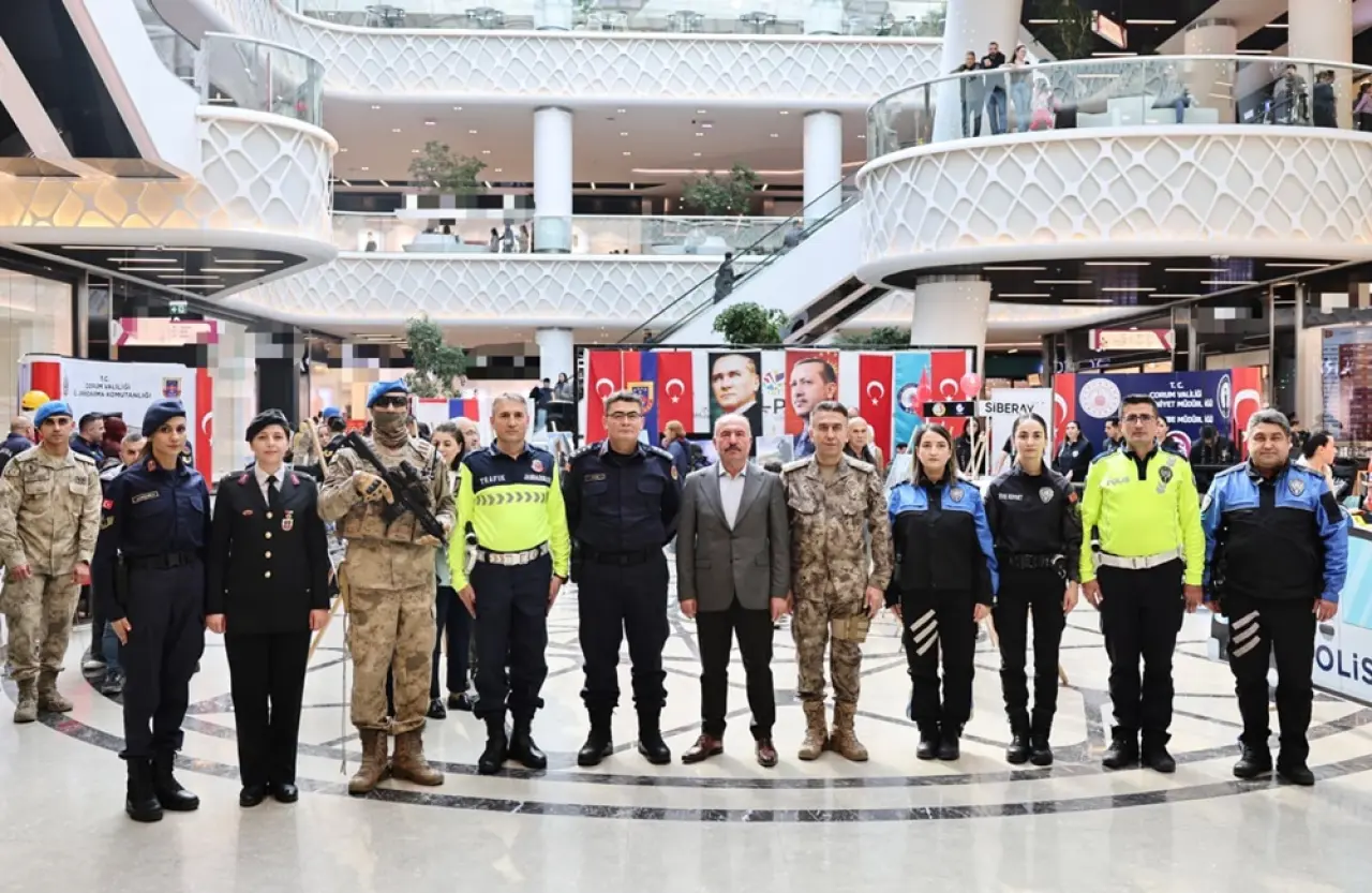 Emniyet ve Jandarma’nın Teçhizatları Sergilendi 5