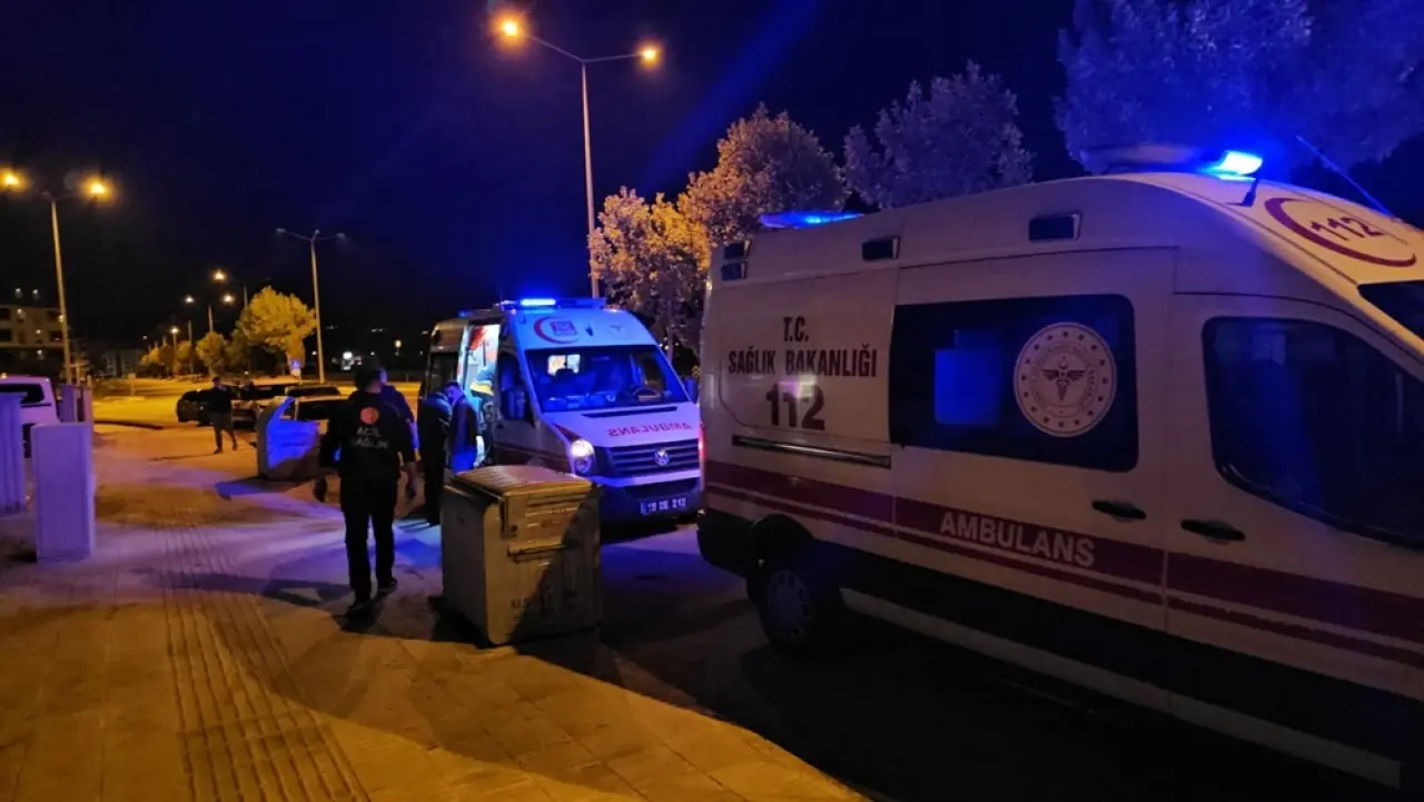 Bıçaklı Silahlı Kavga: 3 Yaralı 3