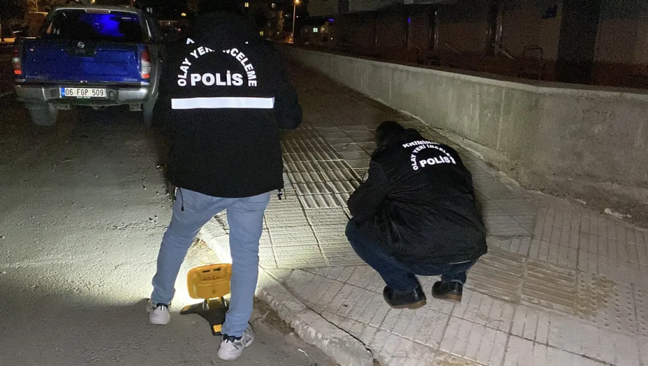 Önce Kaza Sonra Silah Sesleri 1