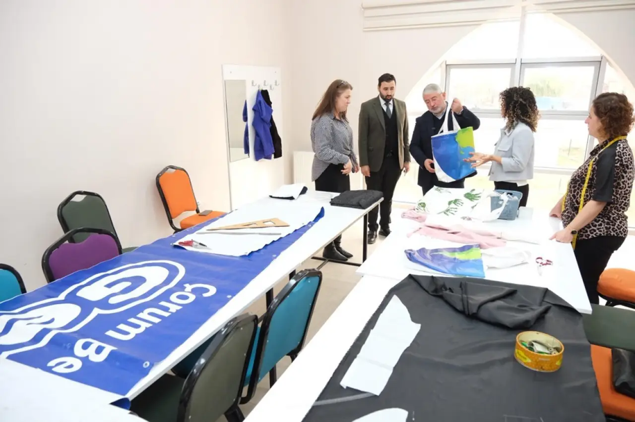 Afişten Çantaya, Emekten Pazara 5