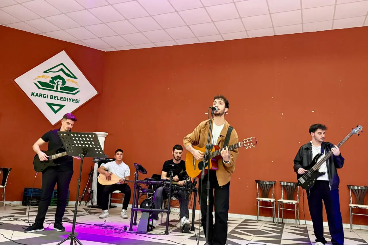 Kargı’da öğretmenlere notalı vefa 7