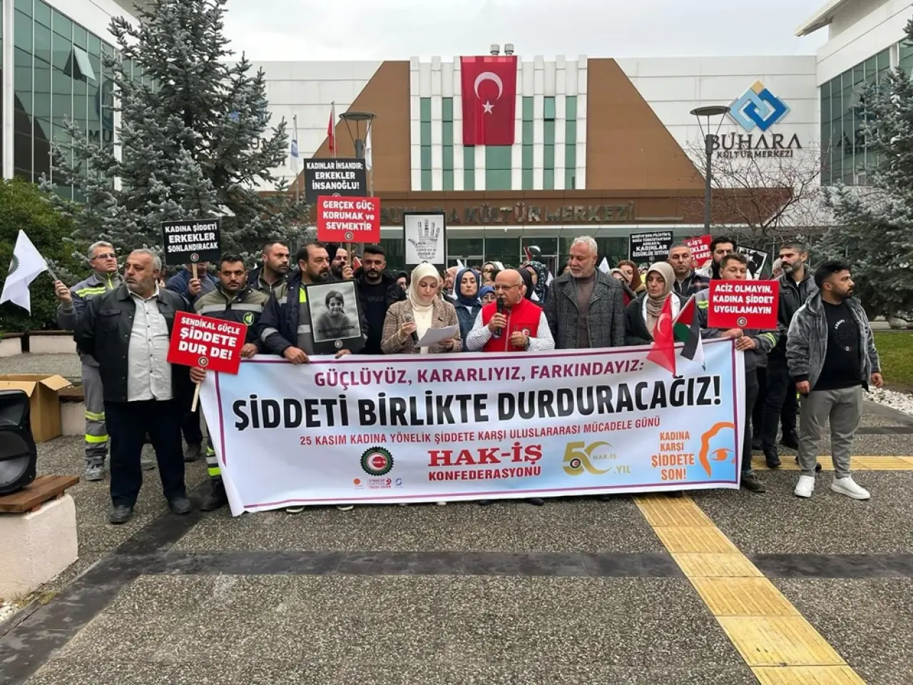 Meydanlardan Şiddetsiz Gelecek Çağrısı 3