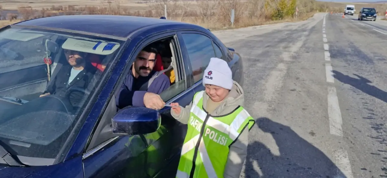 Özel Öğrenciler Trafik Denetiminde 5