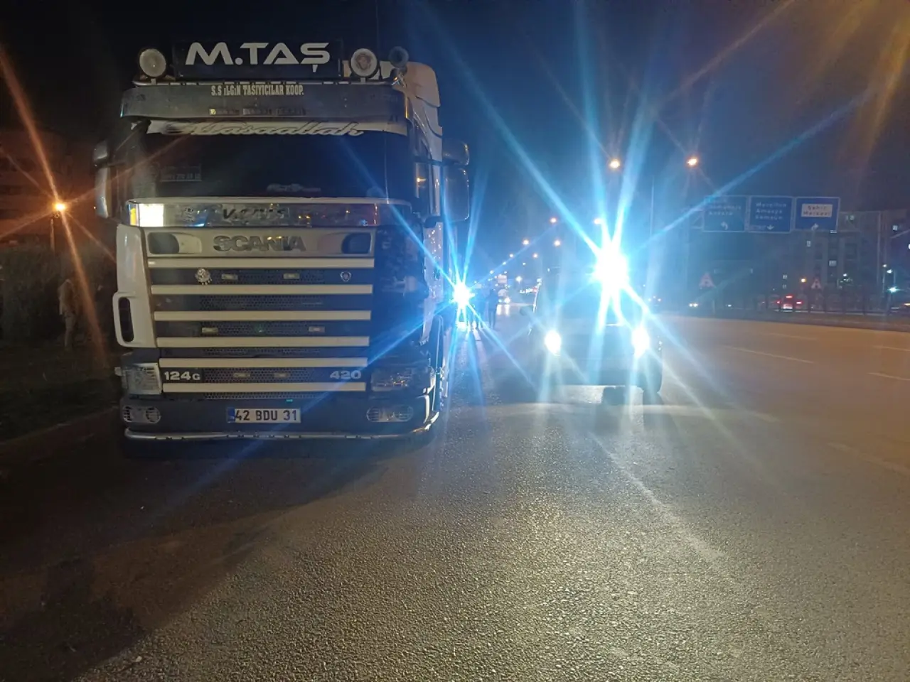 TIR’ın Çarptığı Kadın Hayatını Kaybetti 4