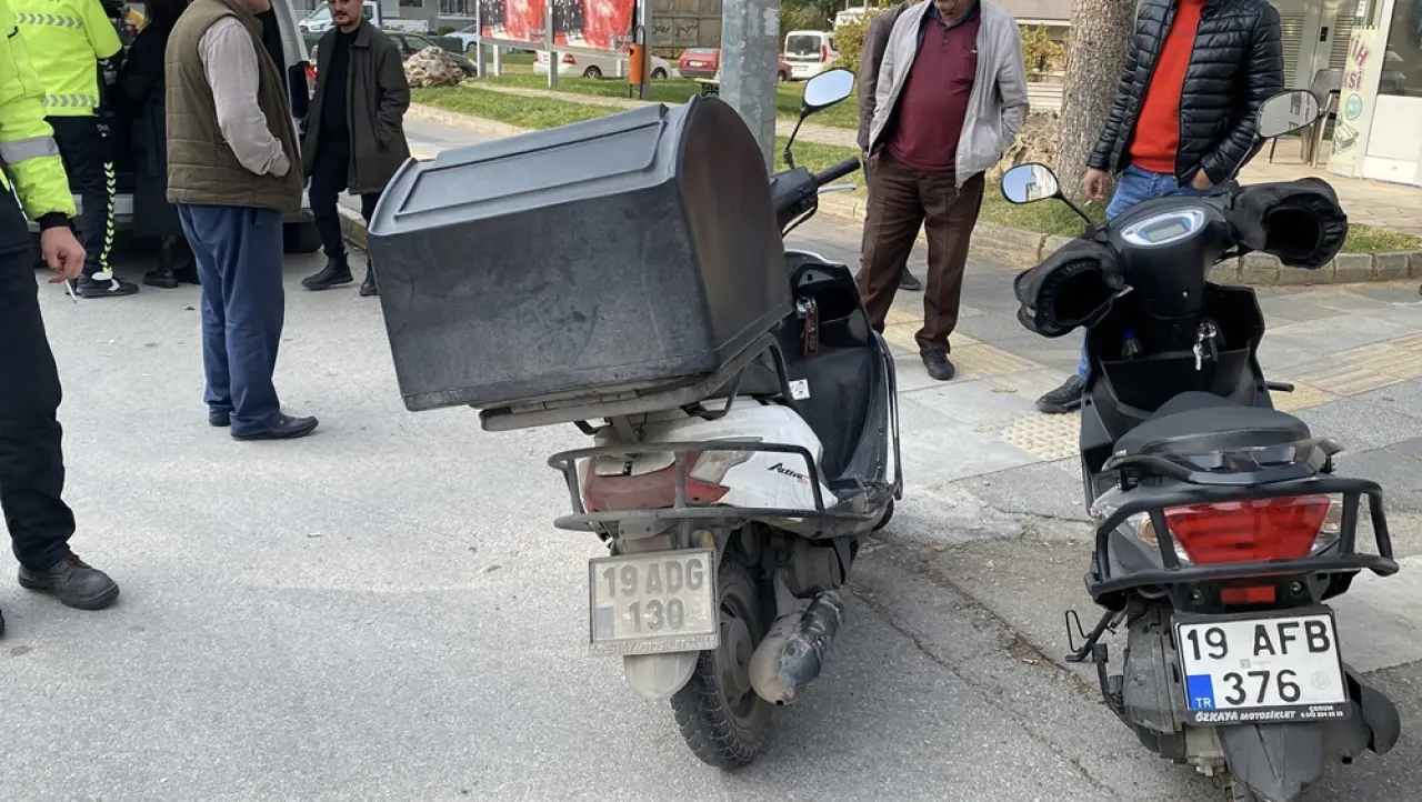 Otomobille Motosiklet Çarpıştı 3