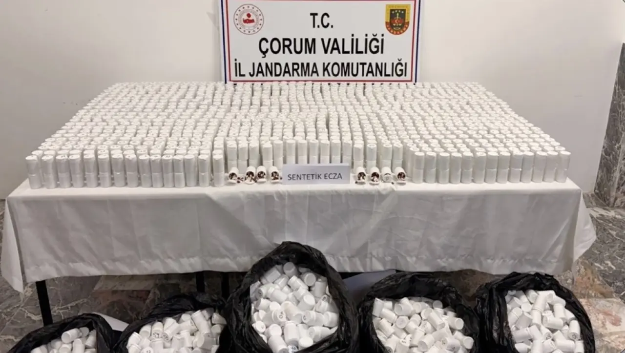 736 Bin 217 Uyuşturucu Hap Ele Geçirildi 5