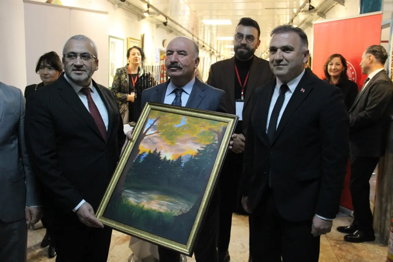 Sanatçılar Resimlerini Şehit Öğretmenler İçin Yaptı 7