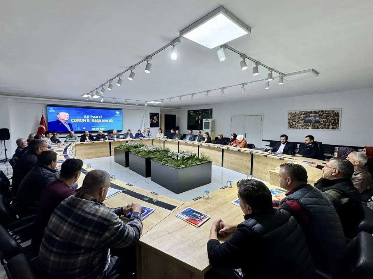 AK Parti’nin Yönetimi Toplandı 4