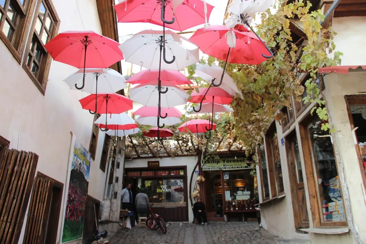 Kış Mevsiminin Vazgeçilmezi Tezgahları Süslemeye Başladı 8