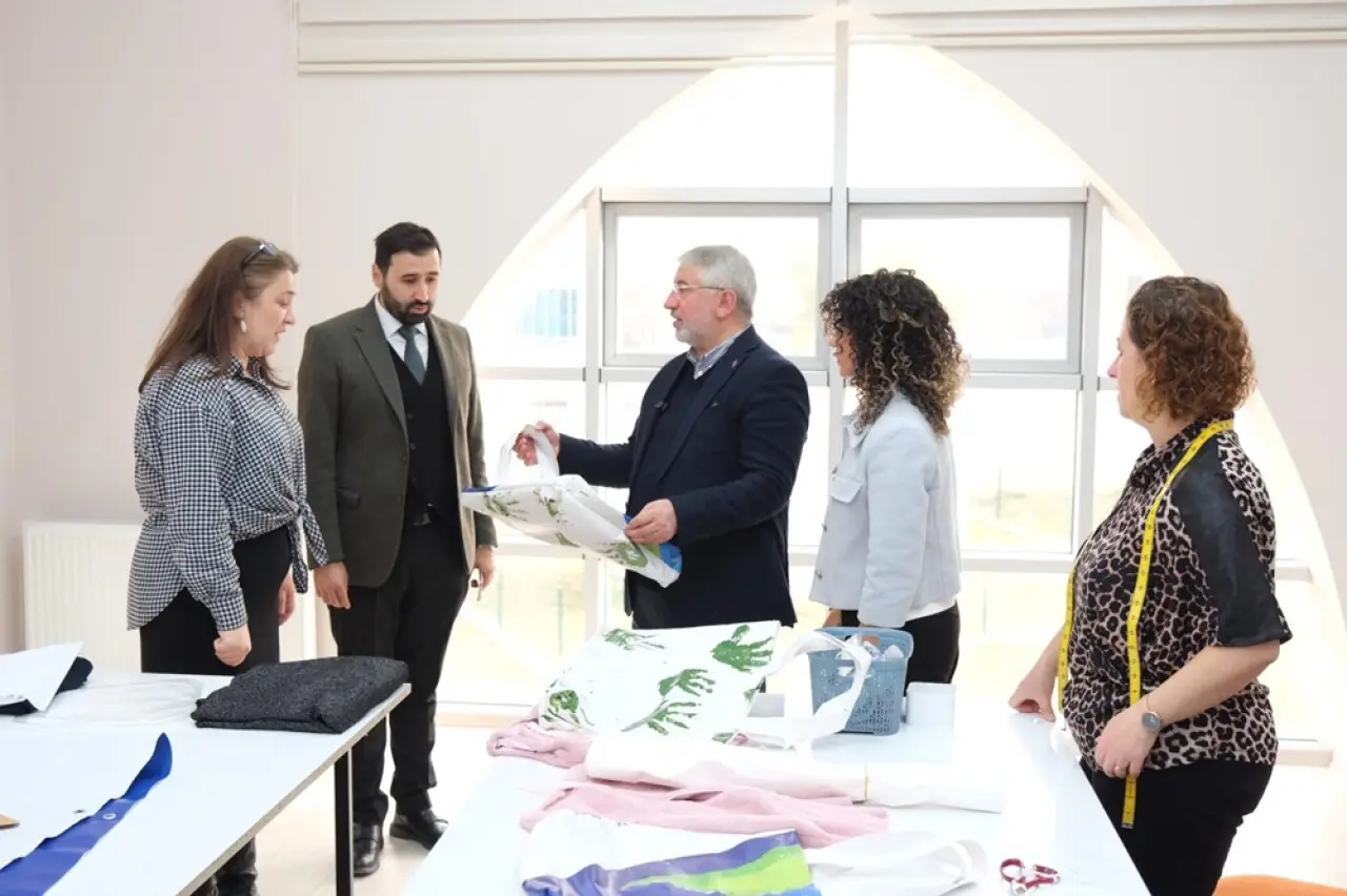 Afişten Çantaya, Emekten Pazara 3