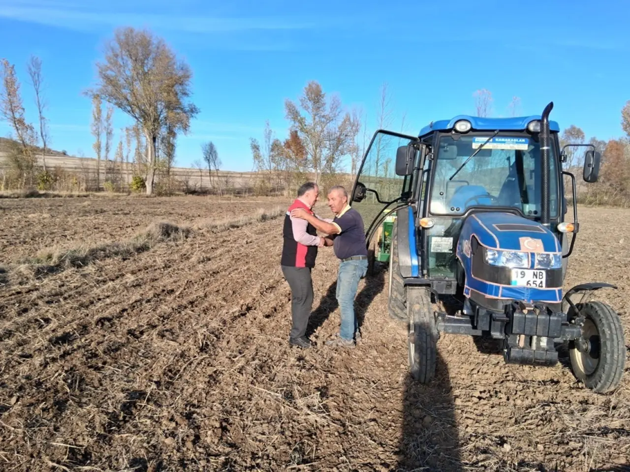 Hasan Taş, Çiftçileri Tarlada Ziyaret Etti 4