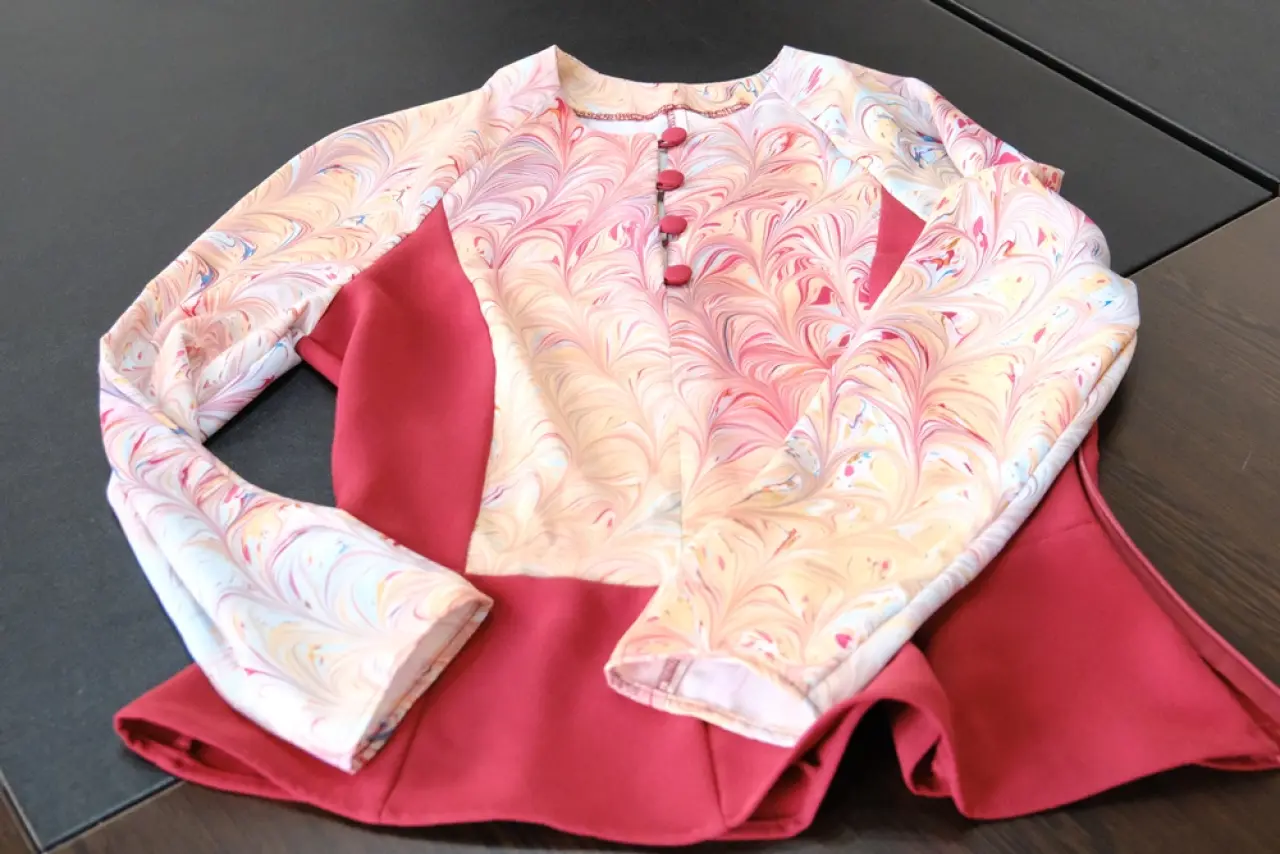 Eskiyen Kıyafetler Ebru Desenleriyle Yenileniyor 2