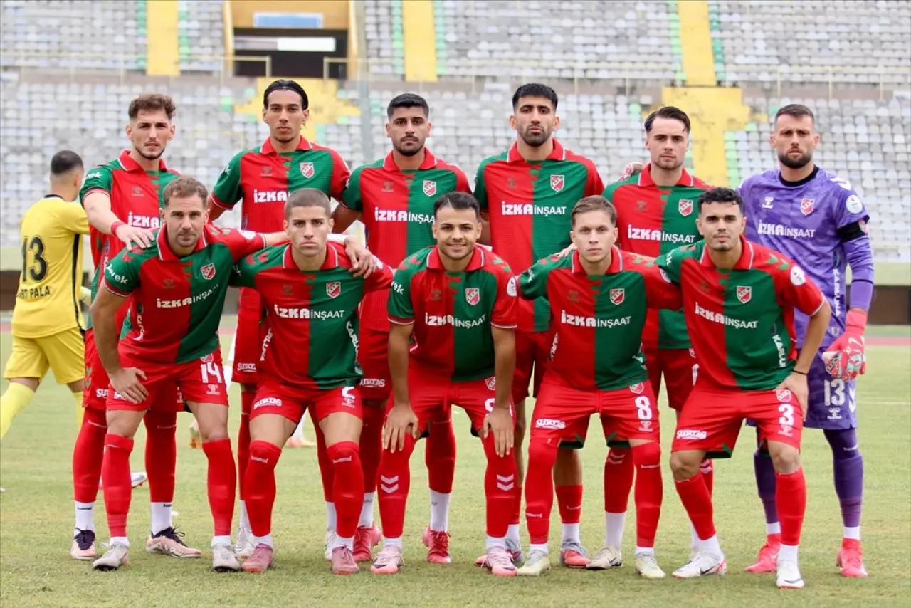 Pendikspor Zirvede, Çorum FK Takipte 4