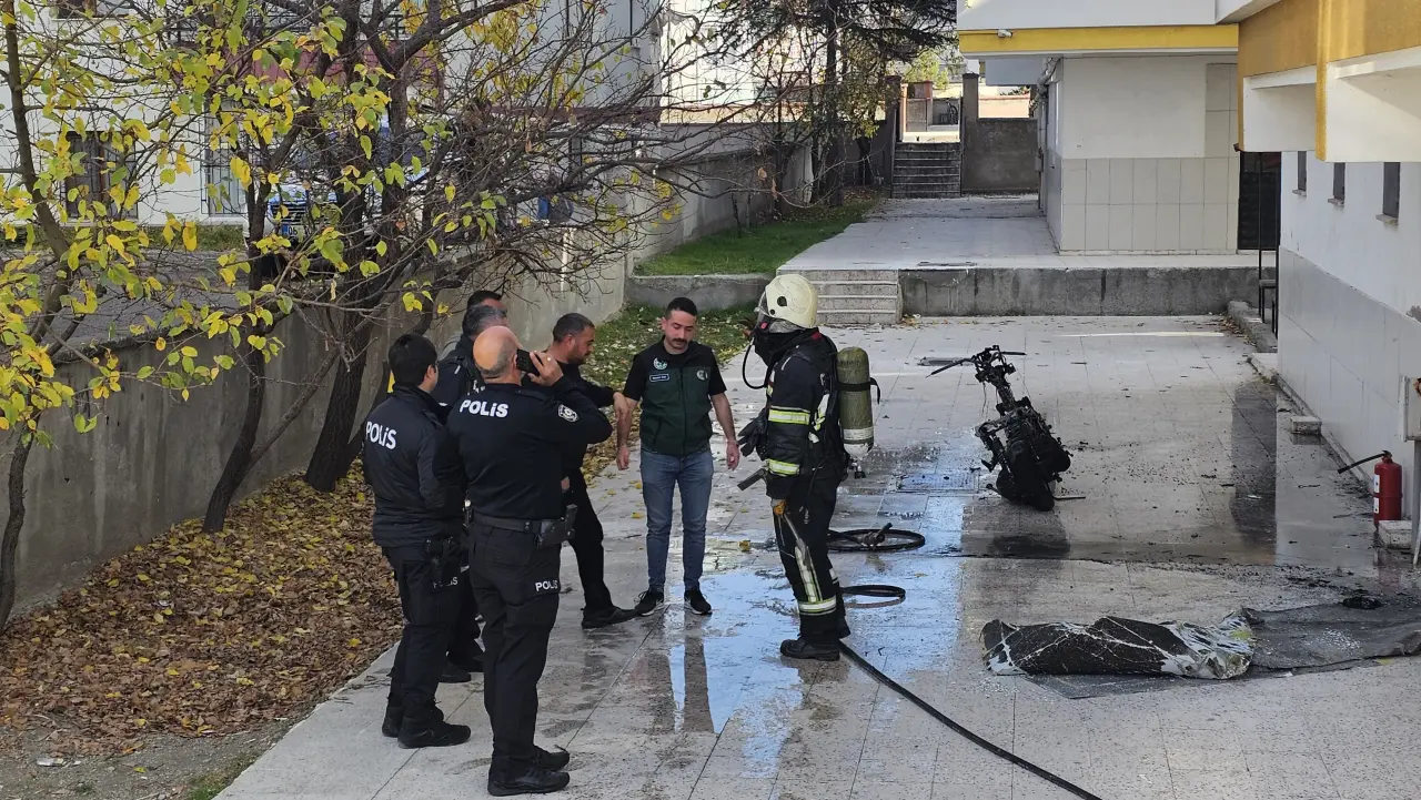 Apartmanda yangın çıktı, 9 kişi hastanelik oldu 1