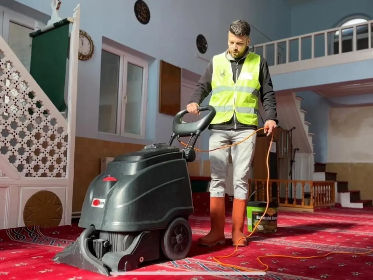 Camilerde Temizlik Seferberliği Başlatıldı 5