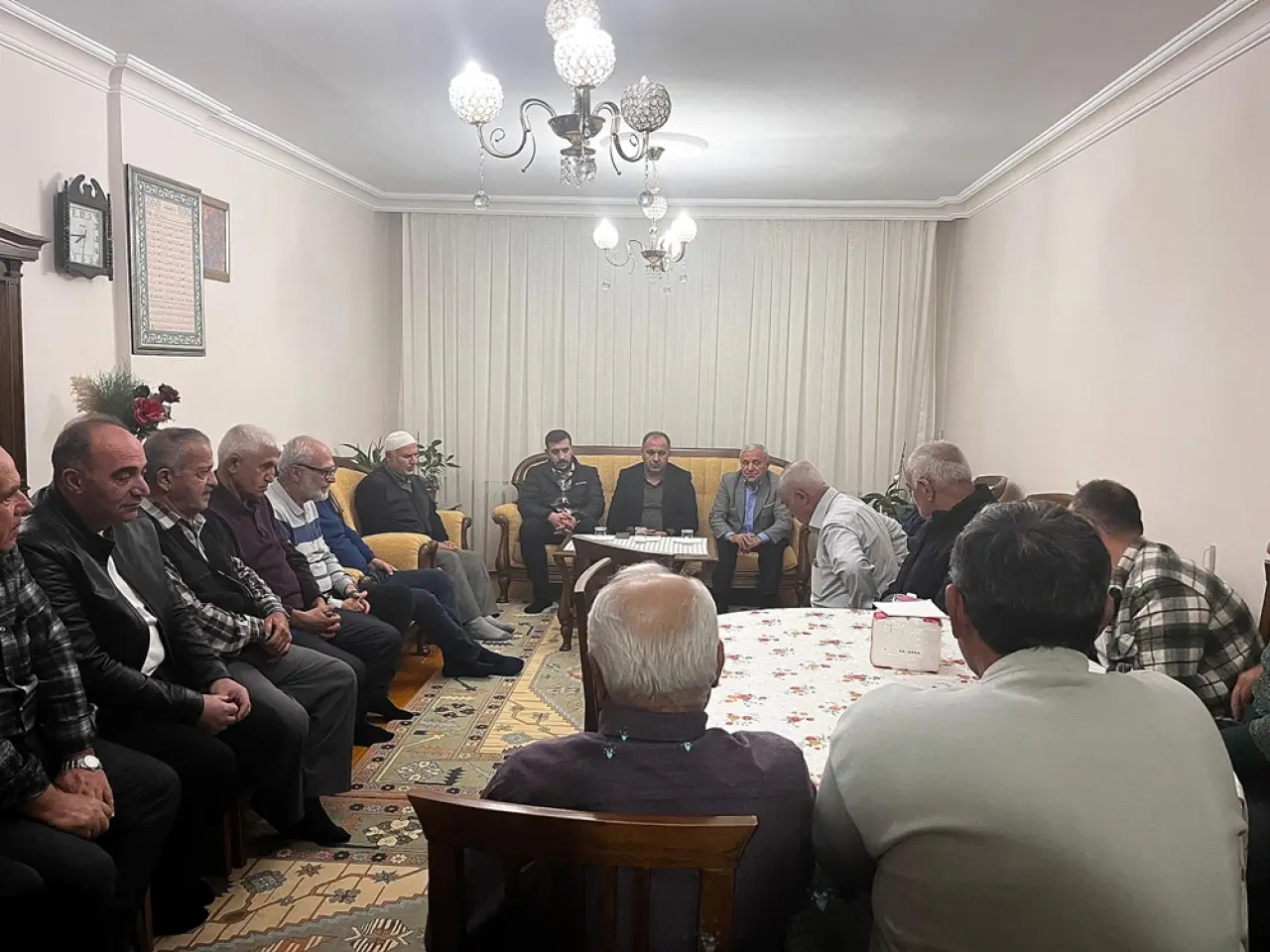 Buharaevler’de komşu sohbeti 2