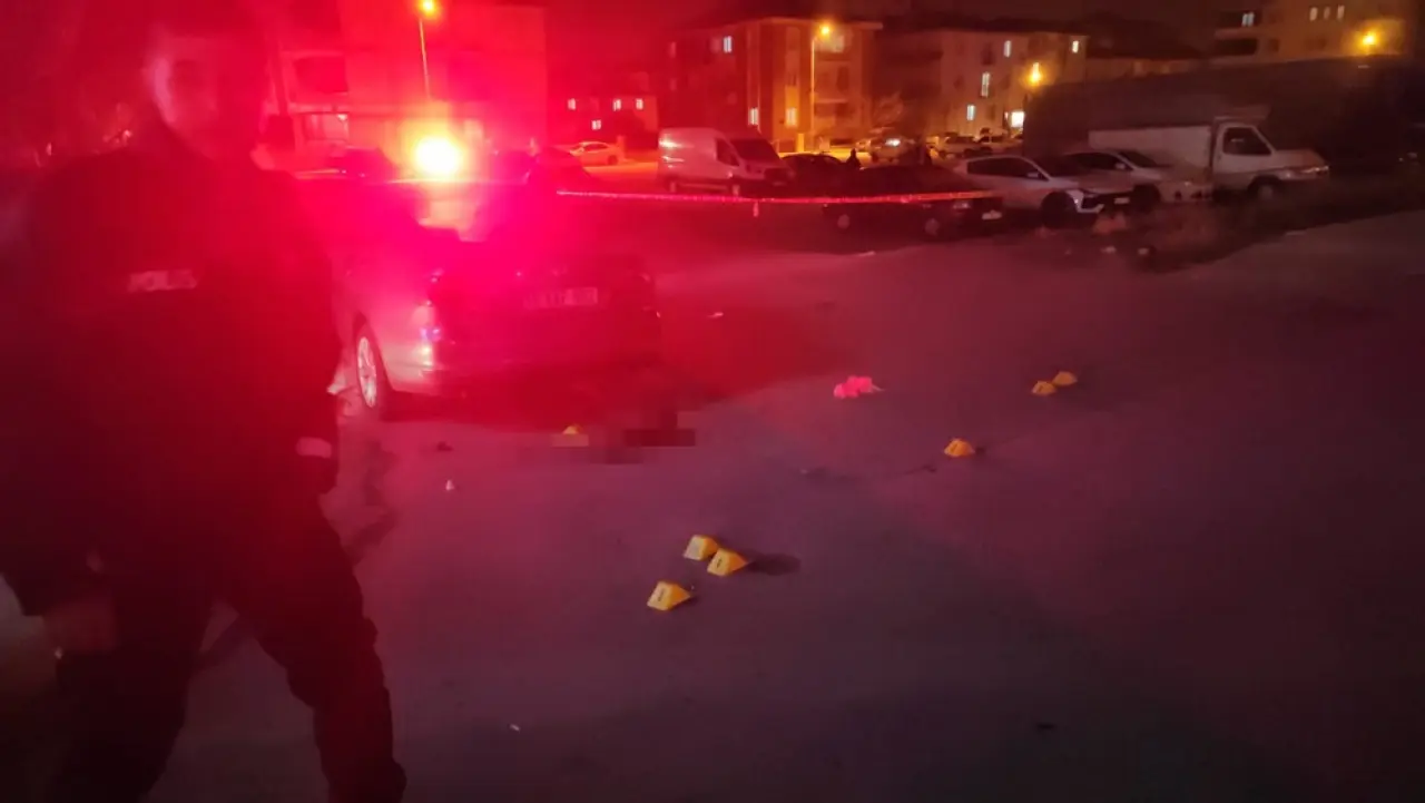 Eski Damadını Silahla Vurdu 1