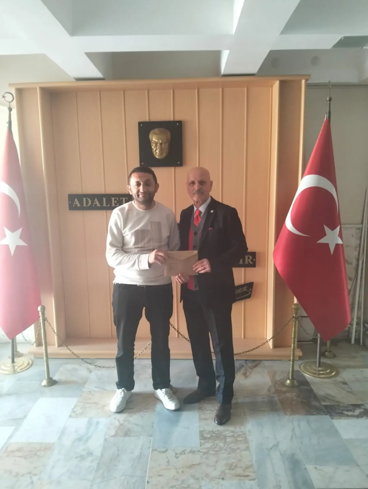 İYİ Parti’de Mazbatalar Alındı 3