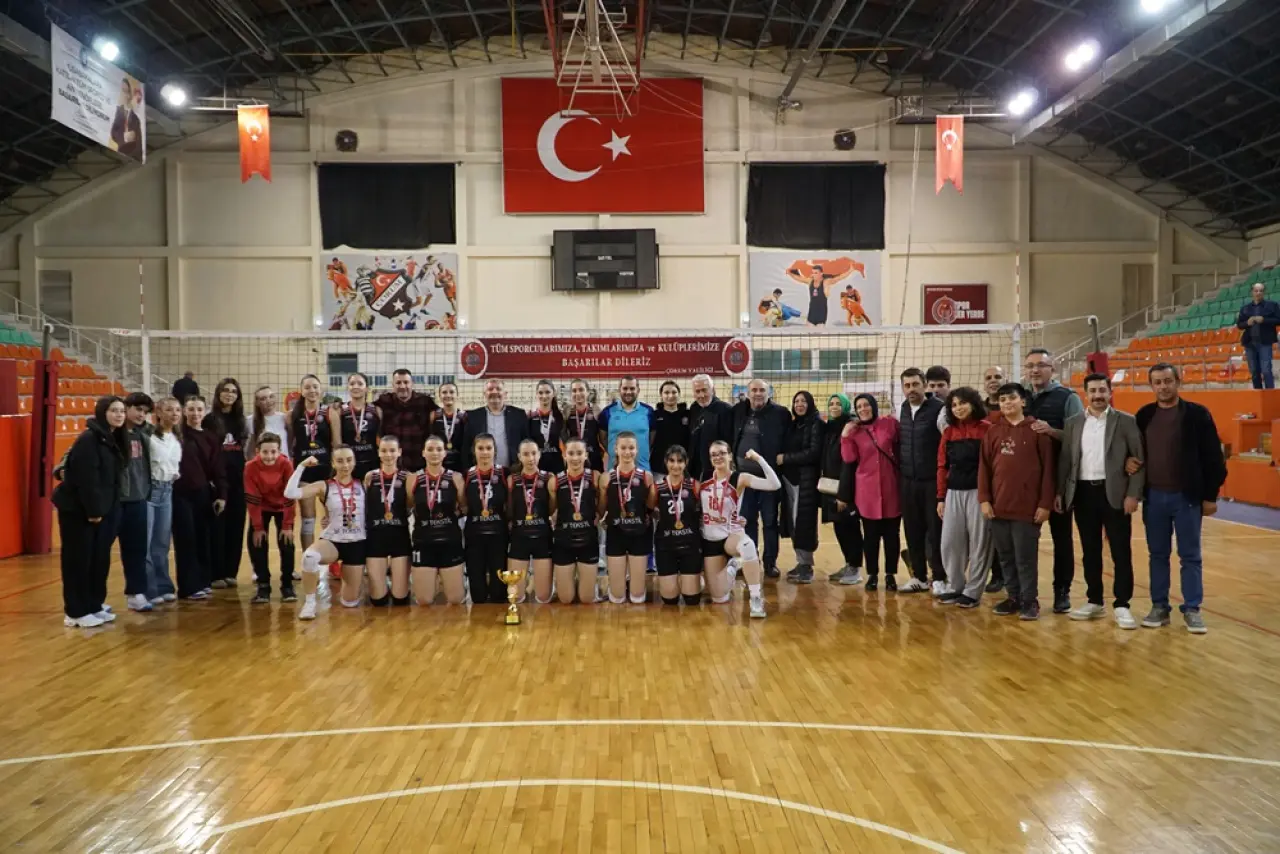 Sekizinci Kez Birinci Oldular 4