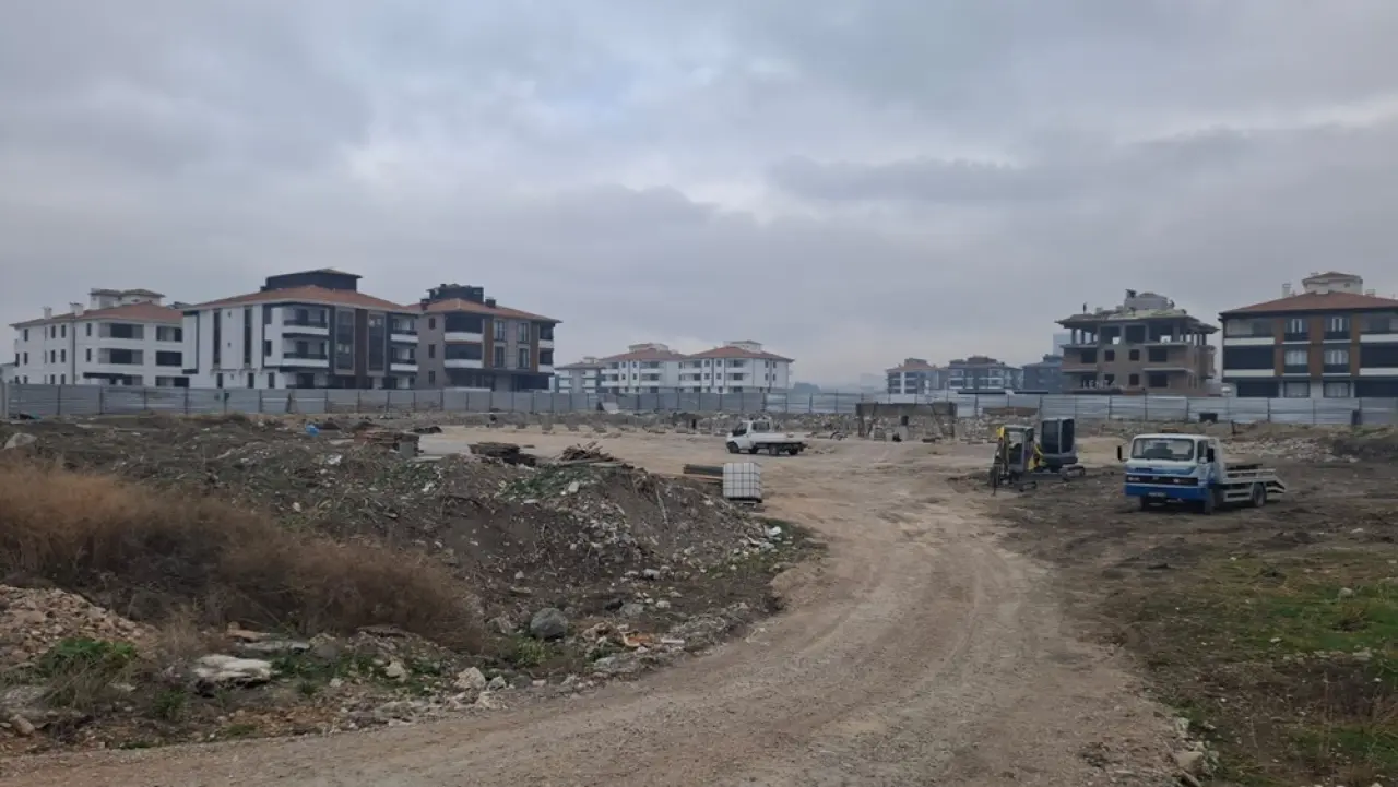 Çepni'ye Yapılacak Yeni Okul İnşaatında İnceleme 1