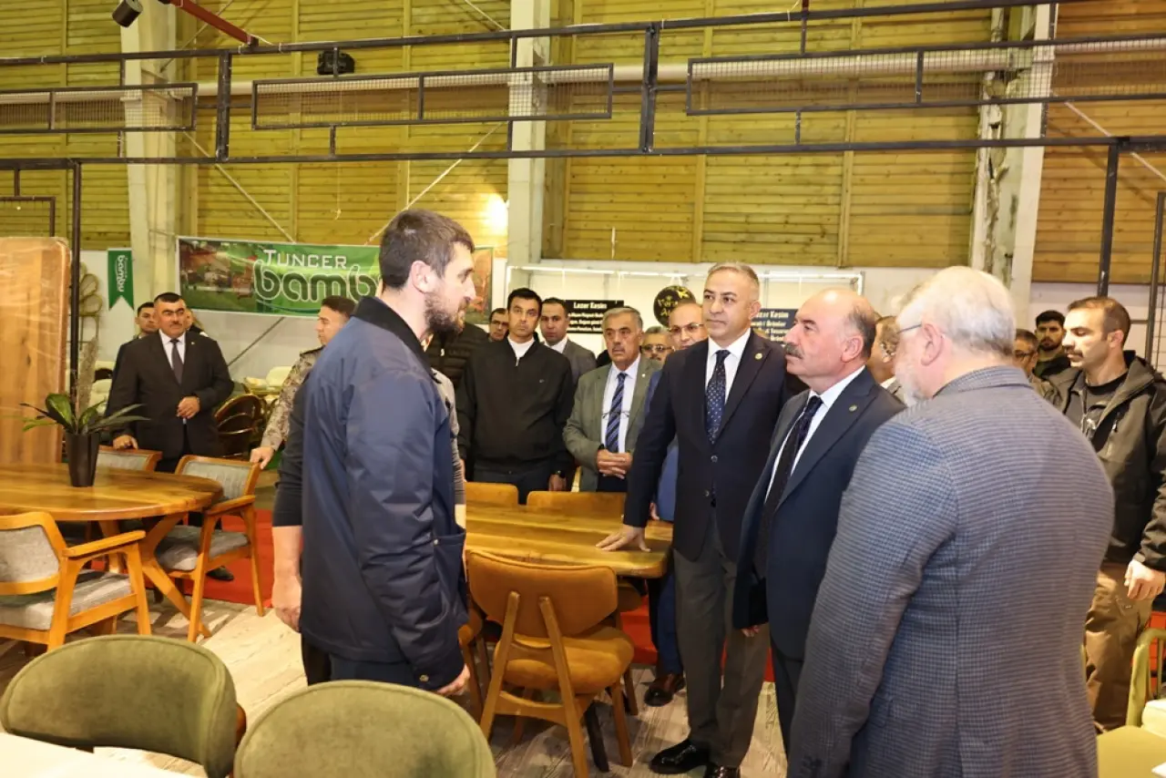 Çorum Mobilya ve İnşaat Fuarı'nı Gezdi 4