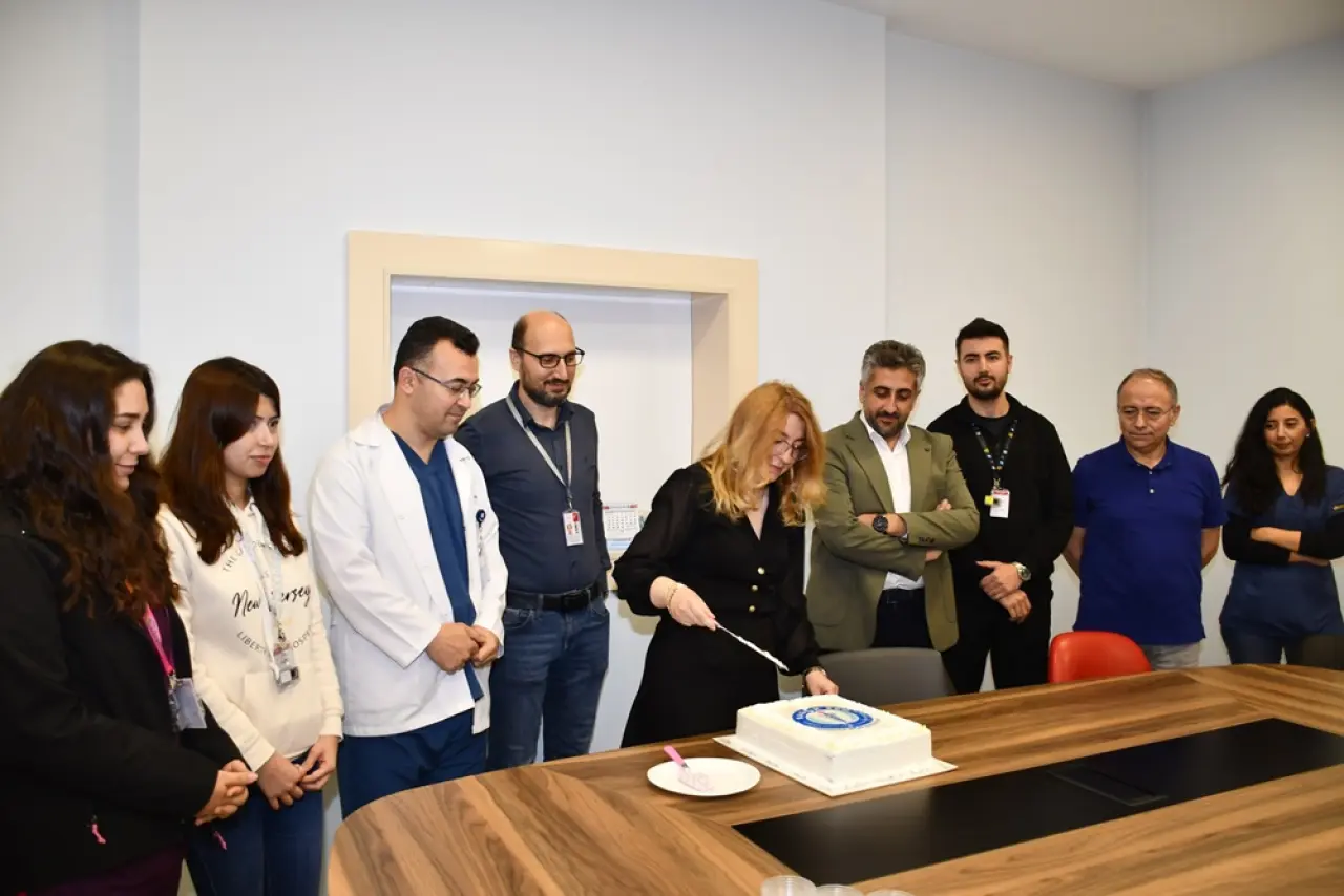 Hastanede Radyoloji Çalışanları Unutulmadı 1