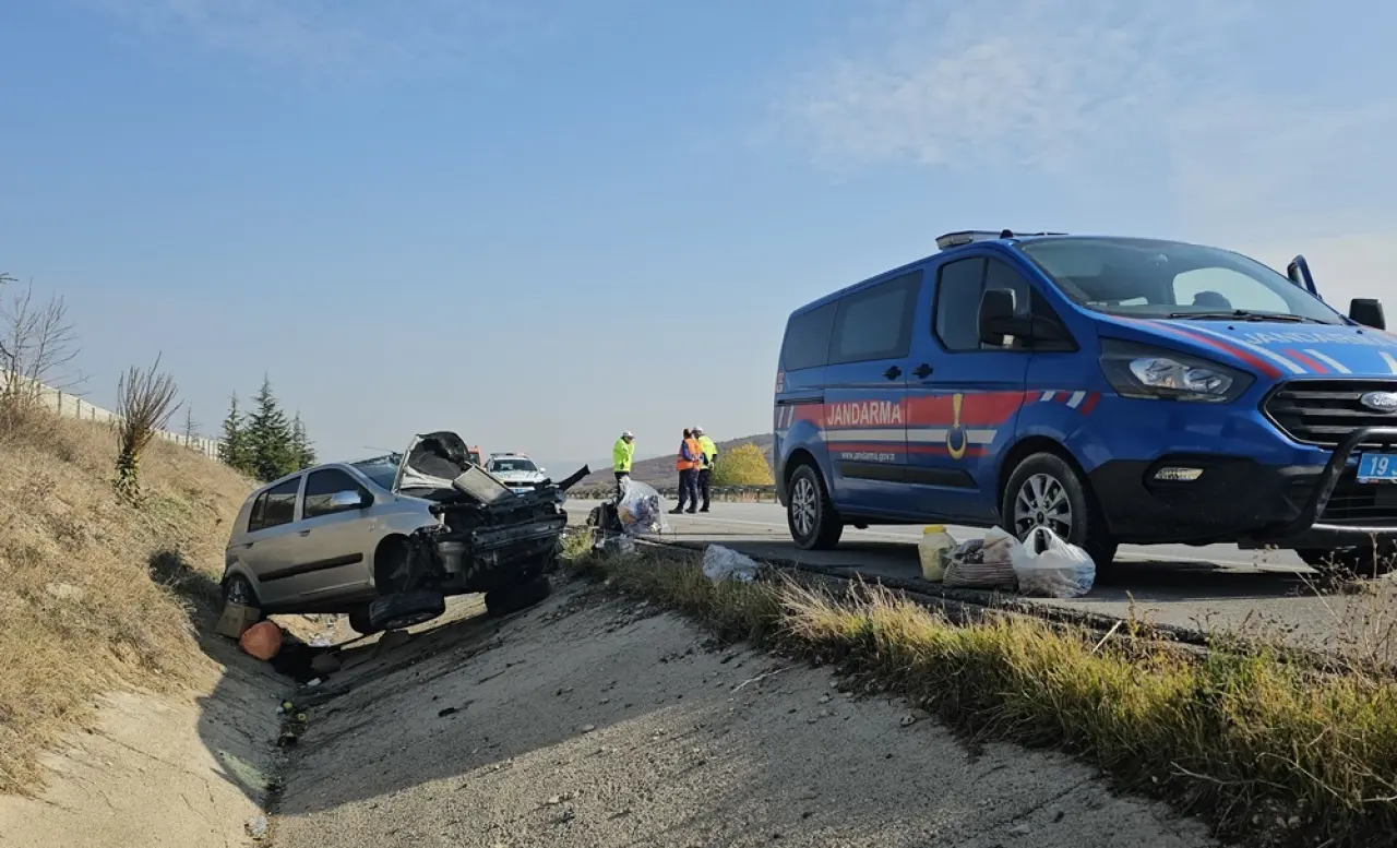 Yaşlı Çift Kazada Yaralandı 1