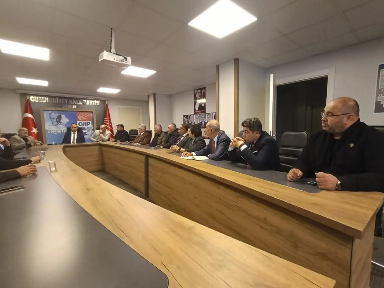 Partinin Yeni Yol Haritasını Belirlediler 1