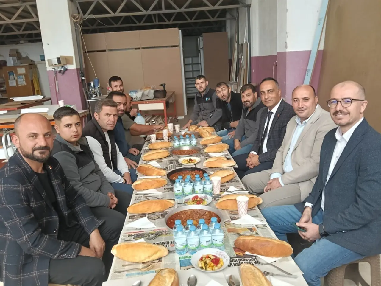 CHP, Mobilya Esnafını Dinledi 1