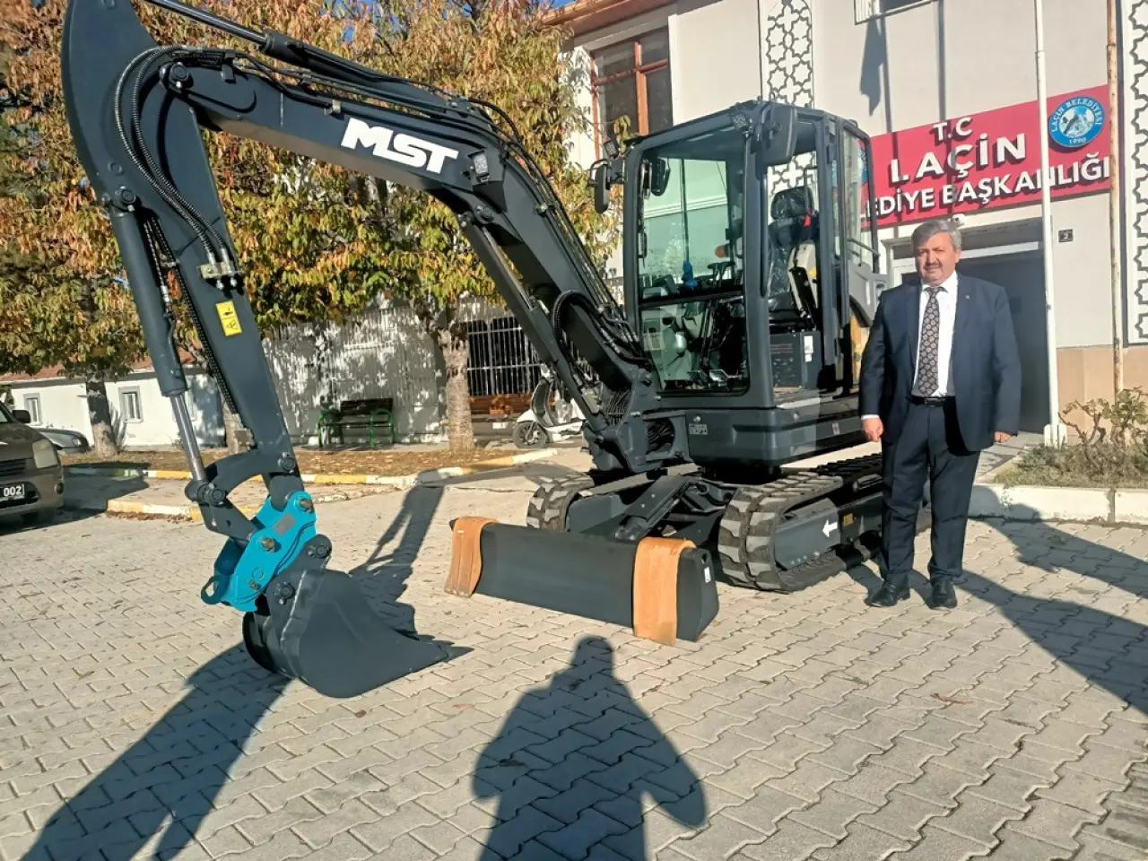 Laçin Belediyesinin Araç Filosu Güçleniyor 2