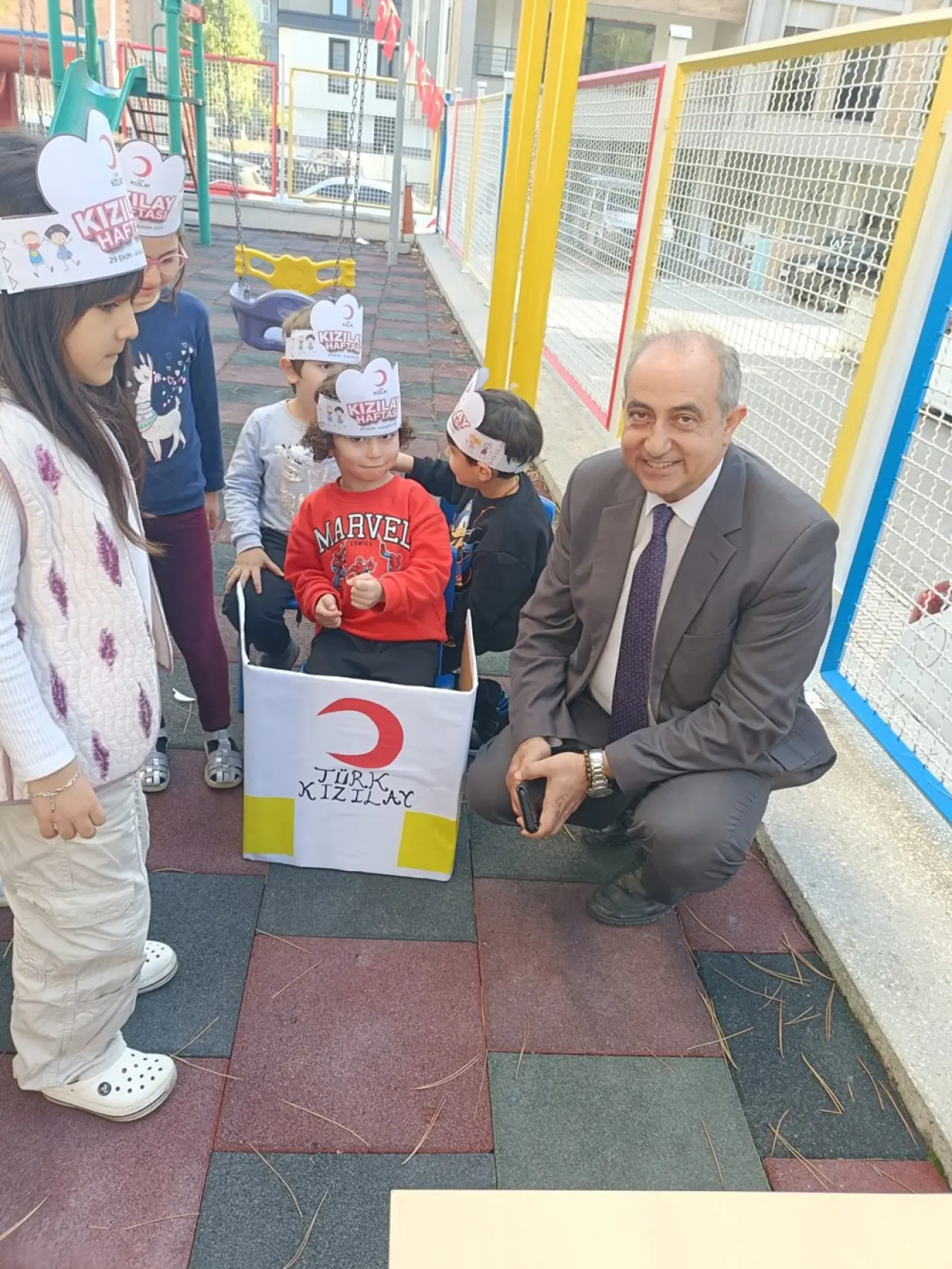 Minikler, Kızılay Haftası'nı Kutladı 2