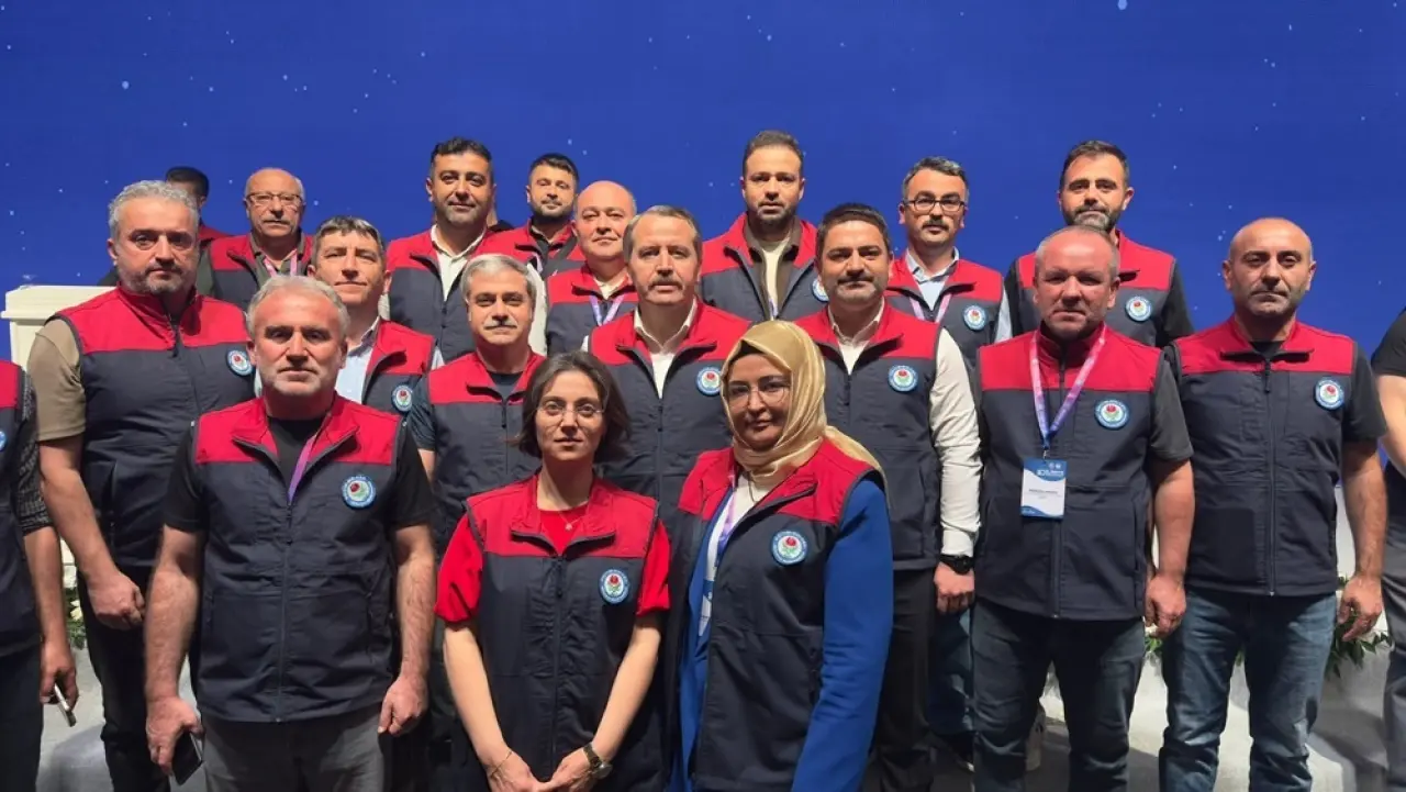 Ali Yalçın’dan Çorum’a Başarı Plaketi 1