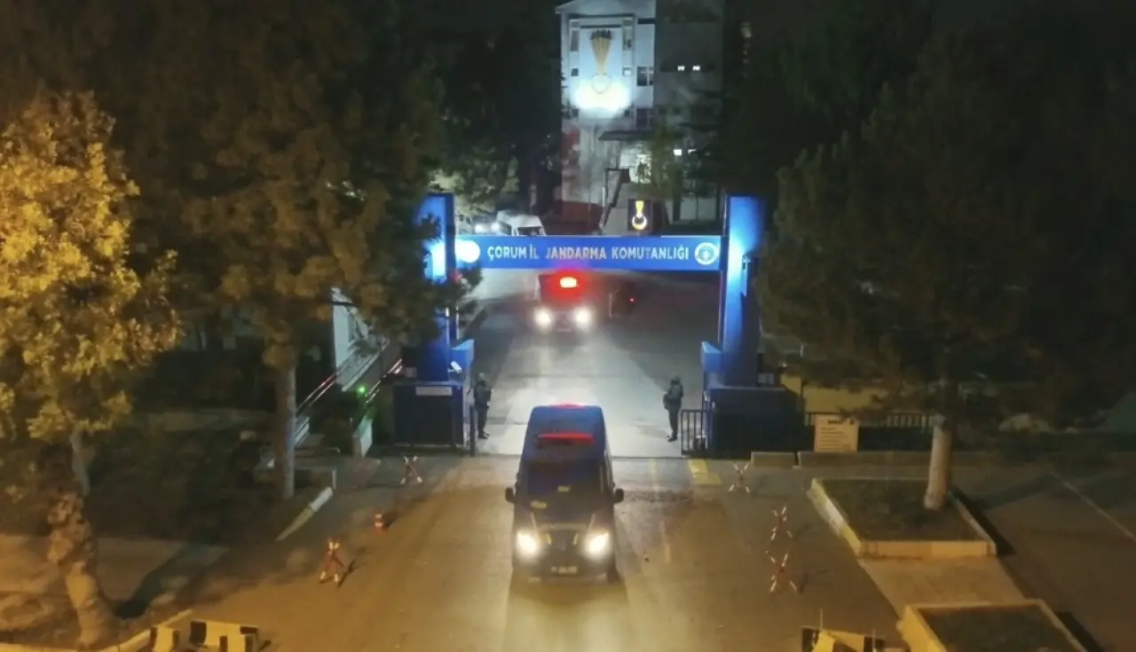 736 Bin 217 Uyuşturucu Hap Ele Geçirildi 1