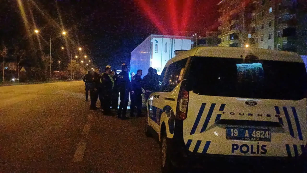 TIR’ın Çarptığı Kadın Hayatını Kaybetti 3