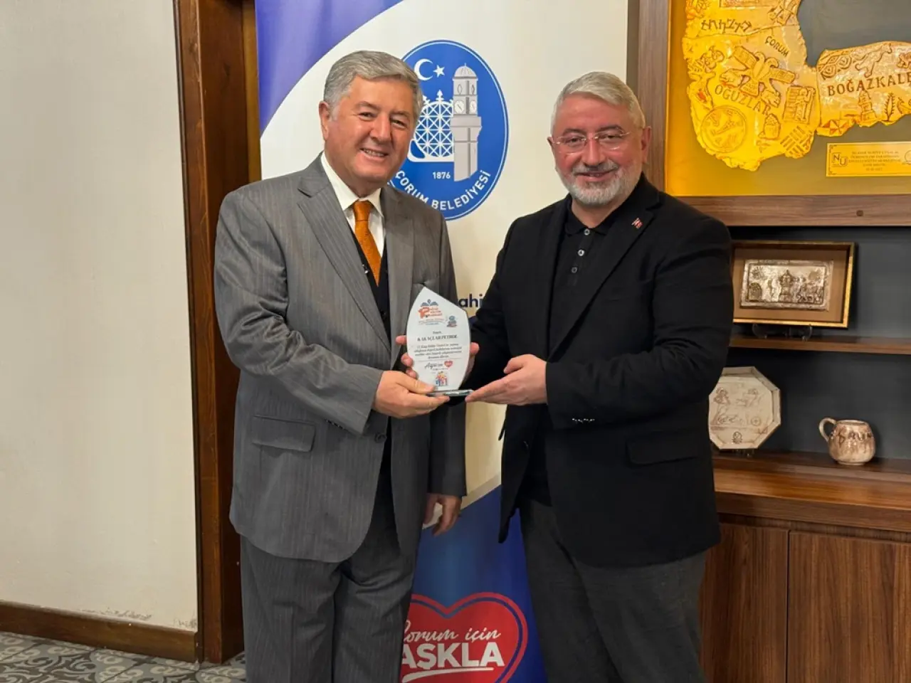 Kitap Fuarı’na Katkı Sunan İş İnsanlarına Plaket 1