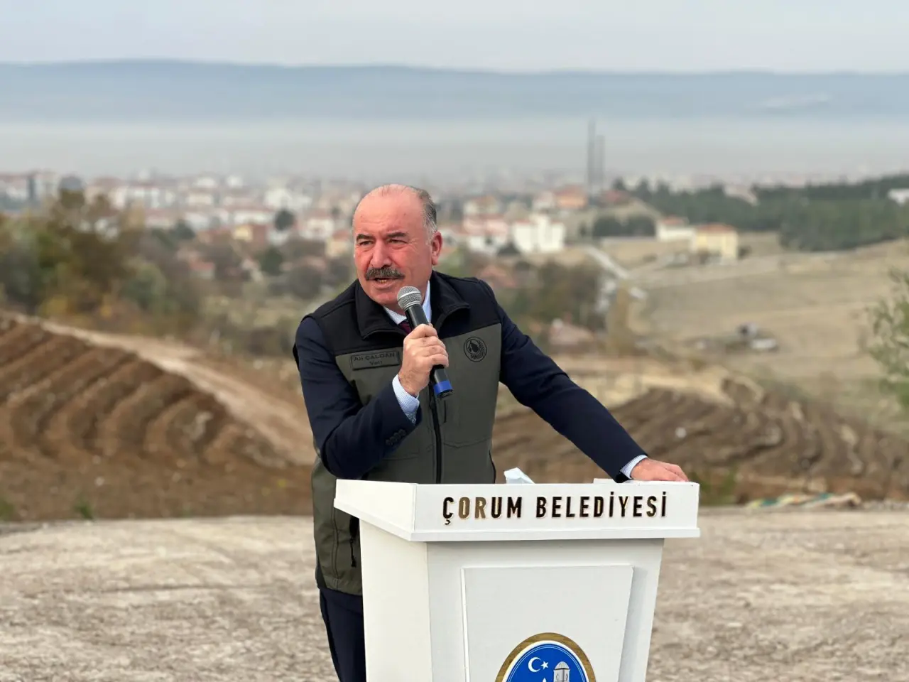 Yeni Ormanda İlk Ağaçlar Toprakla Buluştu 5