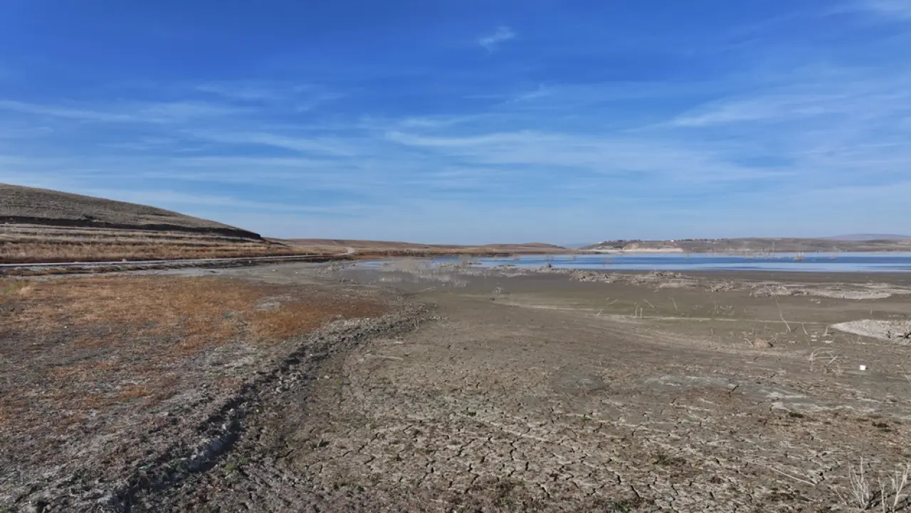 Su Seviyesi Kuraklık Nedeniyle Yüzde 1'in Altına Düştü 10