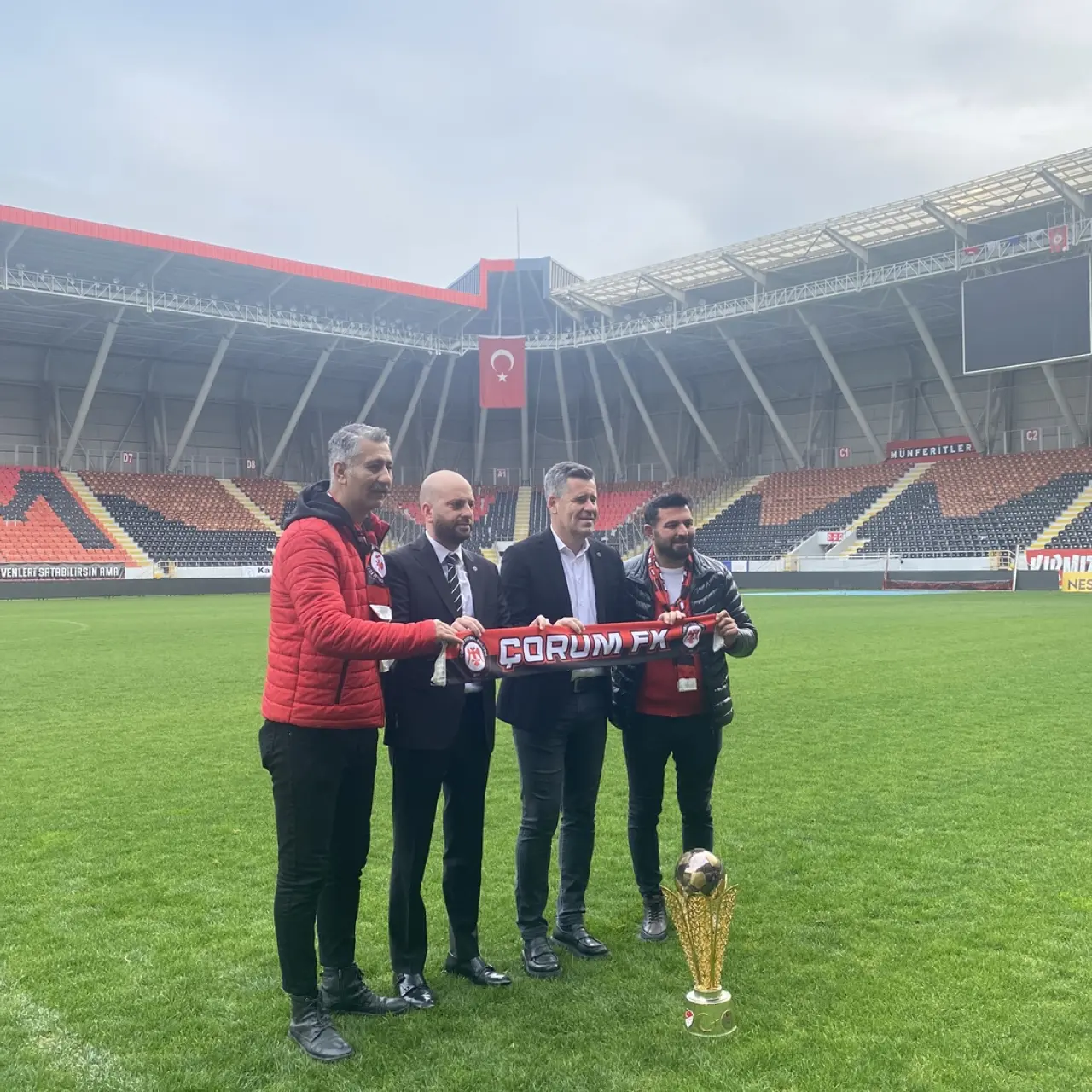 Hüseyin Eroğlu: Süper Lig'de Olmak Zorundayız 2