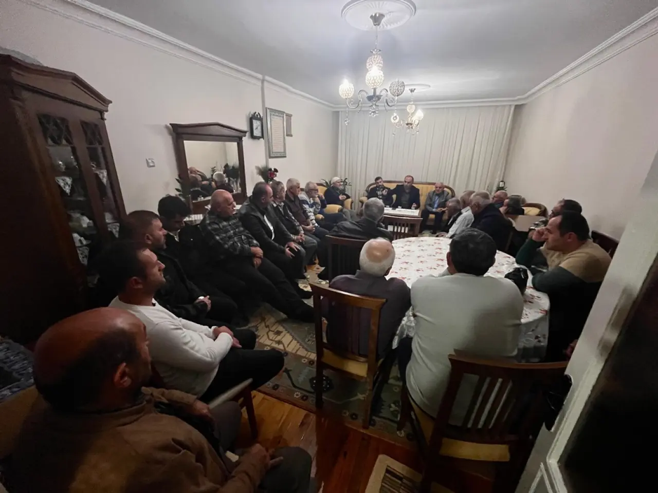 Buharaevler’de komşu sohbeti 3