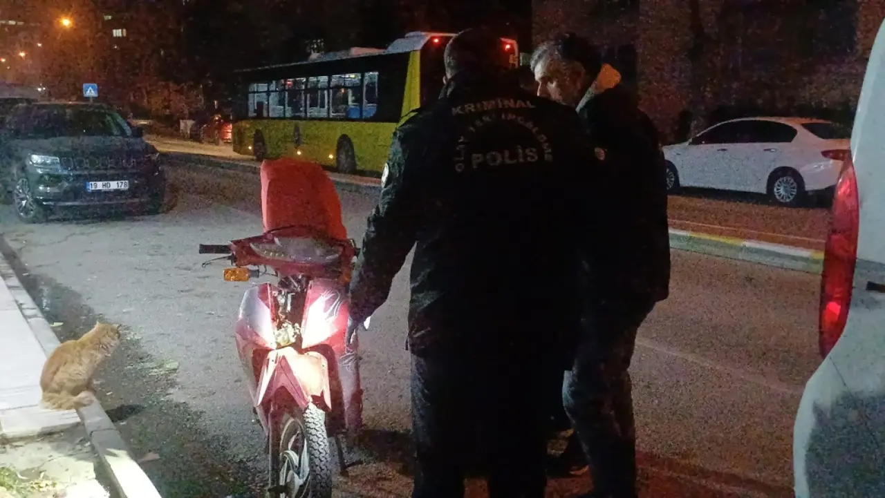 Motosiklet Çalan Şüphelilerin Üzerinden Uyuşturucu Çıktı 3
