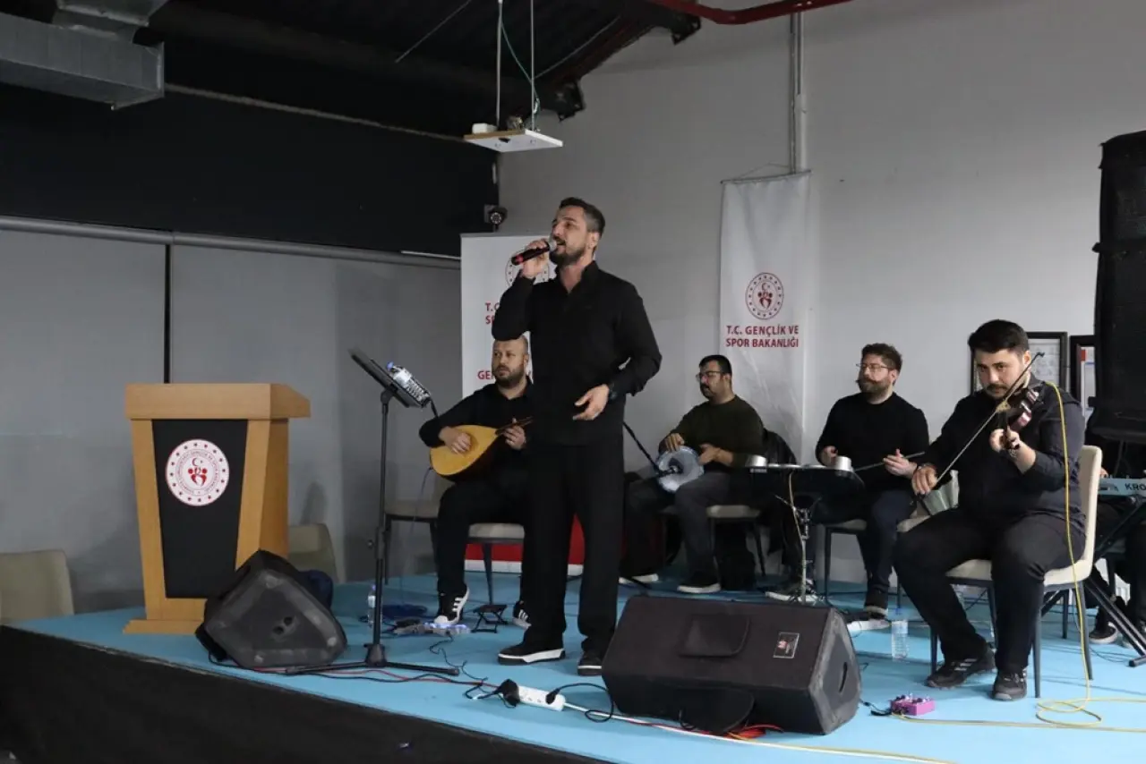 Gençlik ve Spor’dan Neşet Ertaş Rüzgarı 3