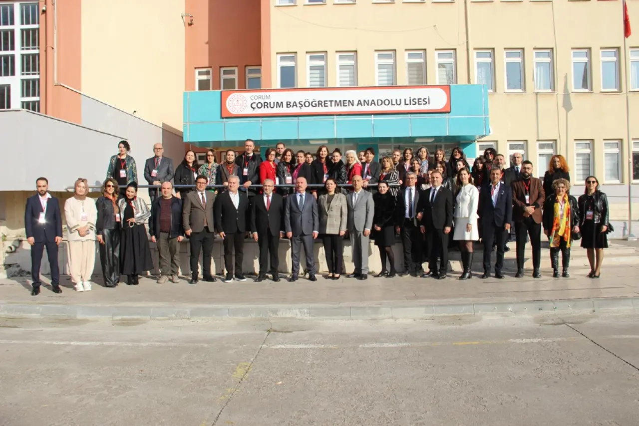 Sanatçılar Resimlerini Şehit Öğretmenler İçin Yaptı 8