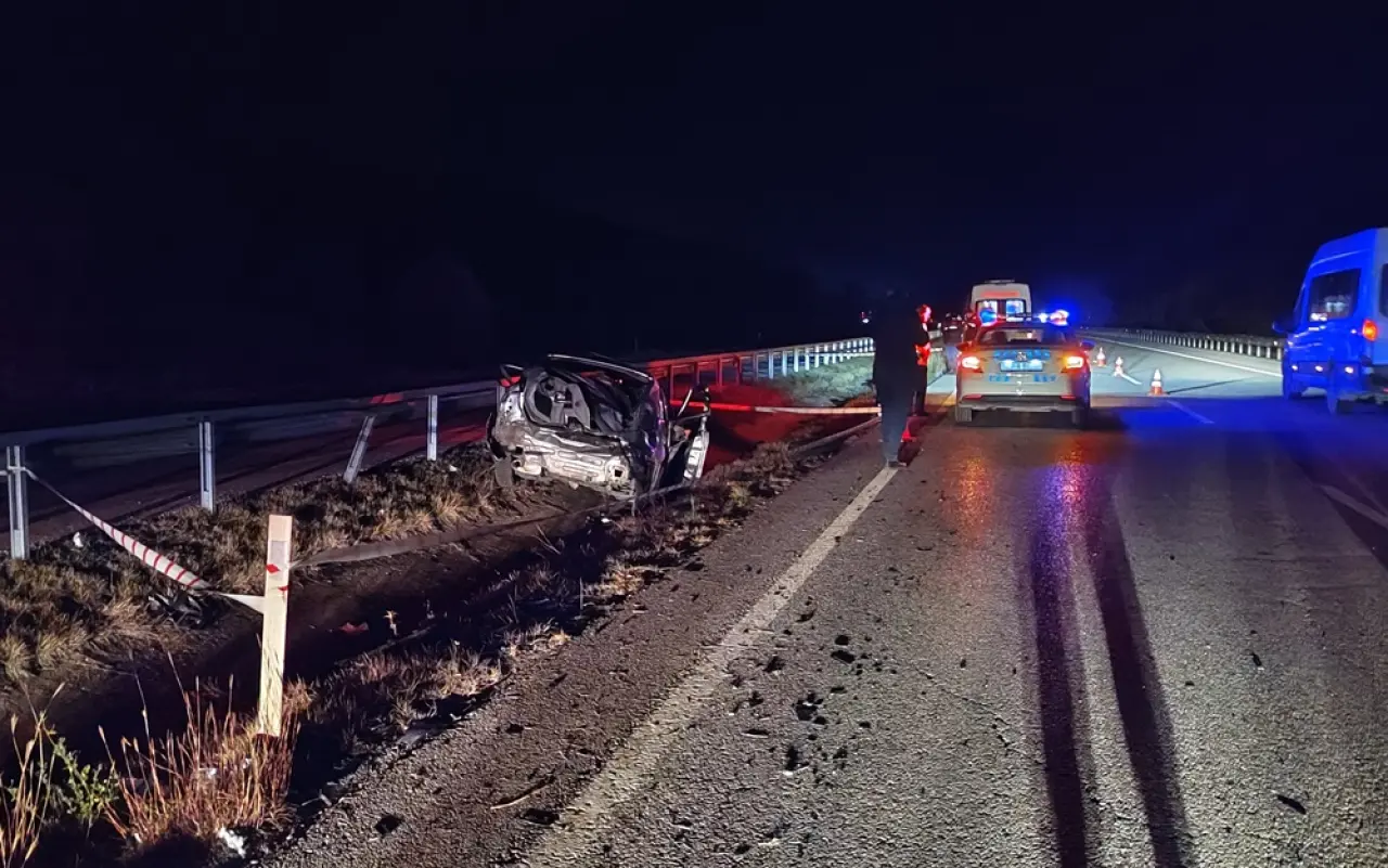 Otostopla Bindiği Araç Mezarı Oldu 4